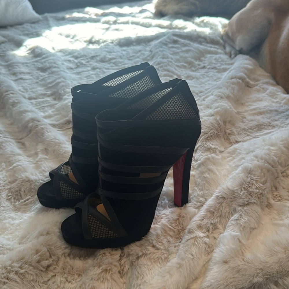 Christian Louboutin Commandanta Suede/Mesh Peep-Toe Red Sole Black Booties - Picture 10 of 11